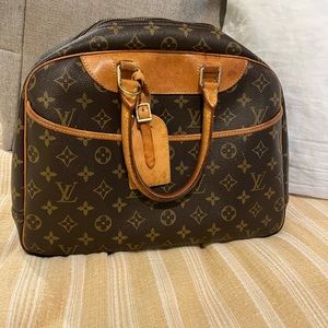 Louis Vuitton LV Deauville Bag